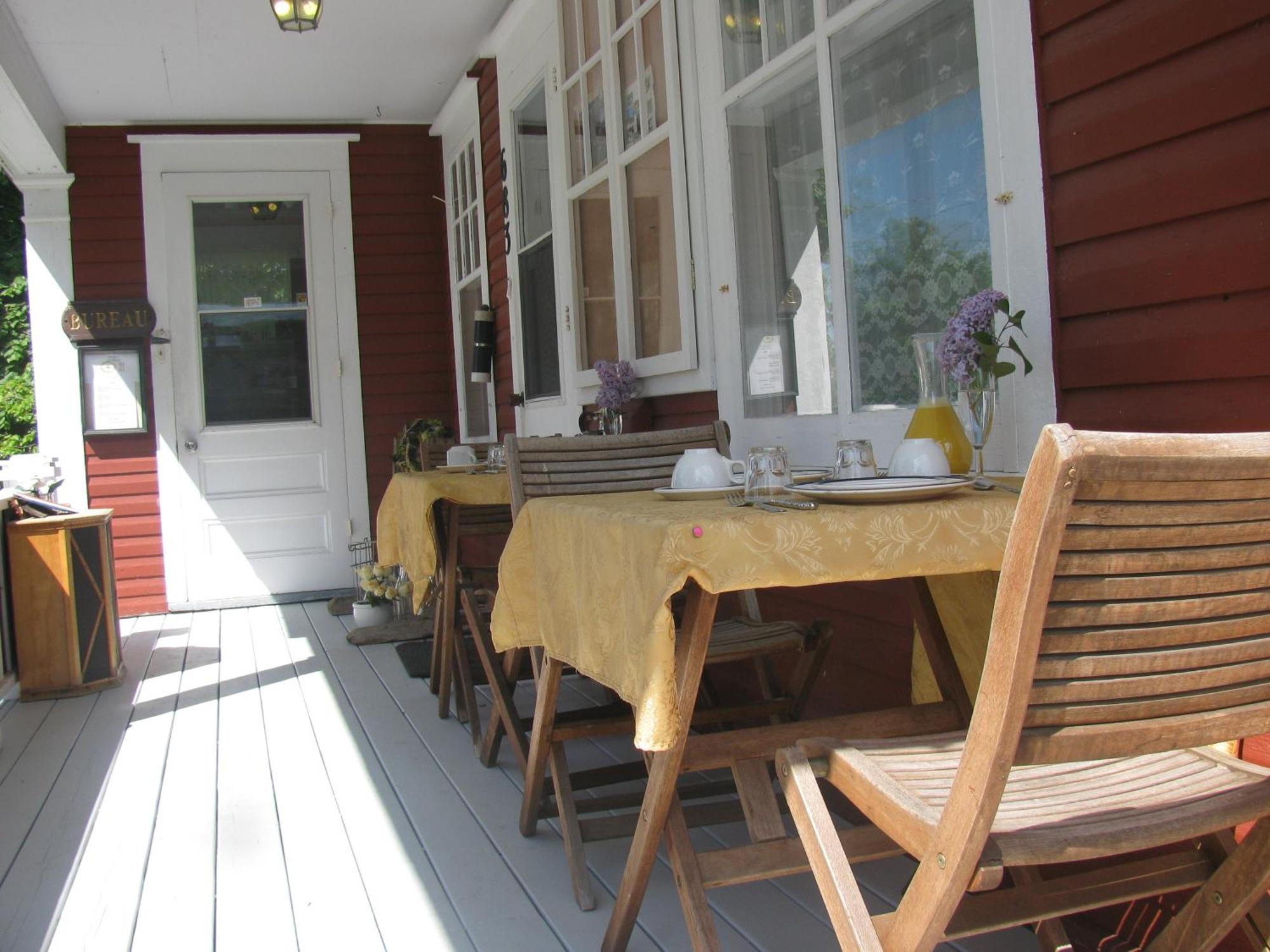 Complexe D'Hebergement La Maison Touristique Dugas Caraquet Buitenkant foto
